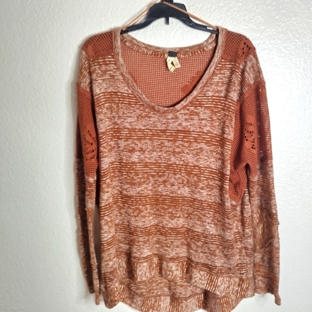 Free people We The Free Cutout Floral Knit Scoop neck Rust Space Dye Top sz S